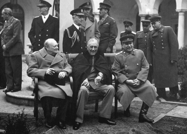Началась Крымская (Ялтинская) конференция Началась Крымская (Ялтинская) конференция
