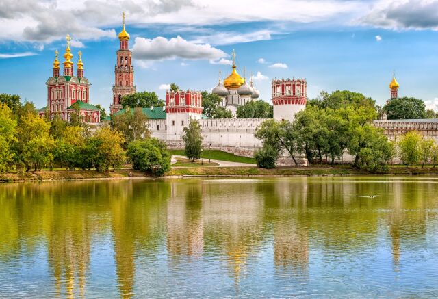 Основан Новодевичий монастырь в Москве Основан Новодевичий монастырь в Москве