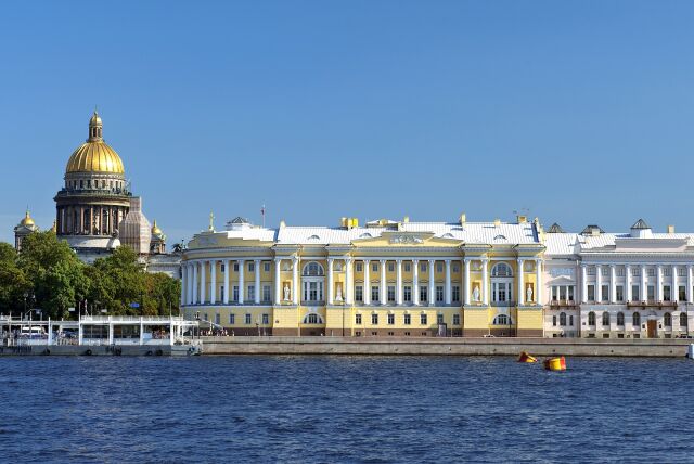Петр I учредил Синод — верховный орган управления Церковью Петр I учредил Синод — верховный орган управления Церковью