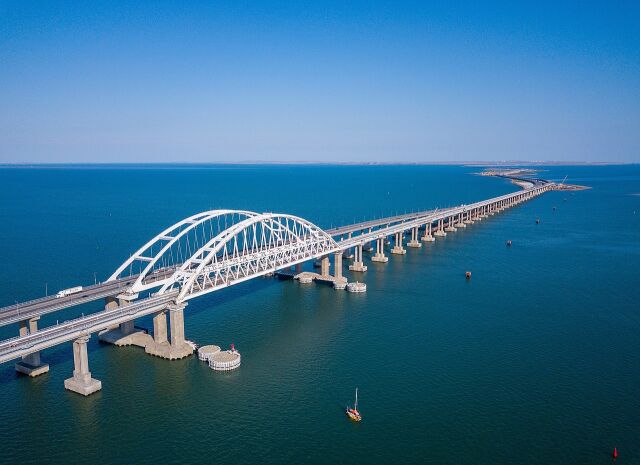 Состоялось открытие Крымского моста Состоялось открытие Крымского моста