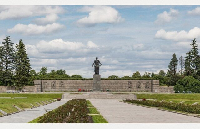 Состоялось торжественное открытие мемориала в память жертв блокады Ленинграда на Пискаревском мемориальном кладбище Состоялось торжественное открытие мемориала в память жертв блокады Ленинграда на Пискаревском мемориальном кладбище