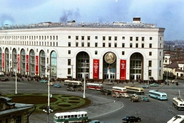 В Москве открыт магазин «Детский мир» В Москве открыт магазин «Детский мир»