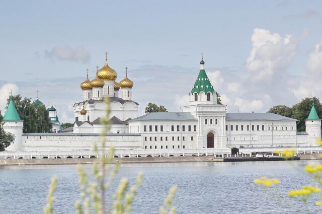 Воздвигнут Ипатьевский монастырь Воздвигнут Ипатьевский монастырь