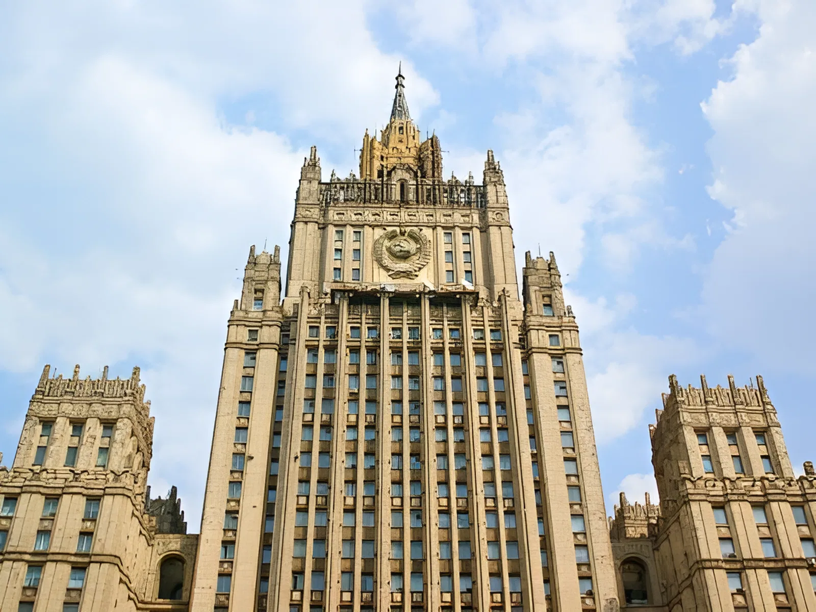 День дипломатического работника в России