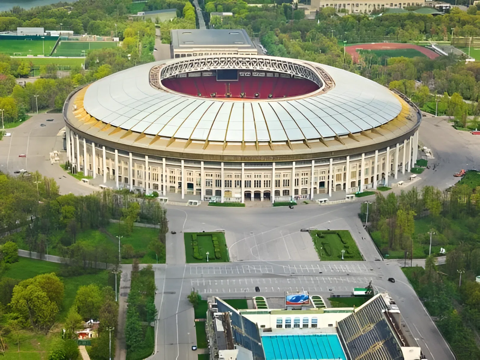 В Москве открылся Центральный стадион имени В.И. Ленина (ныне — Лужники)