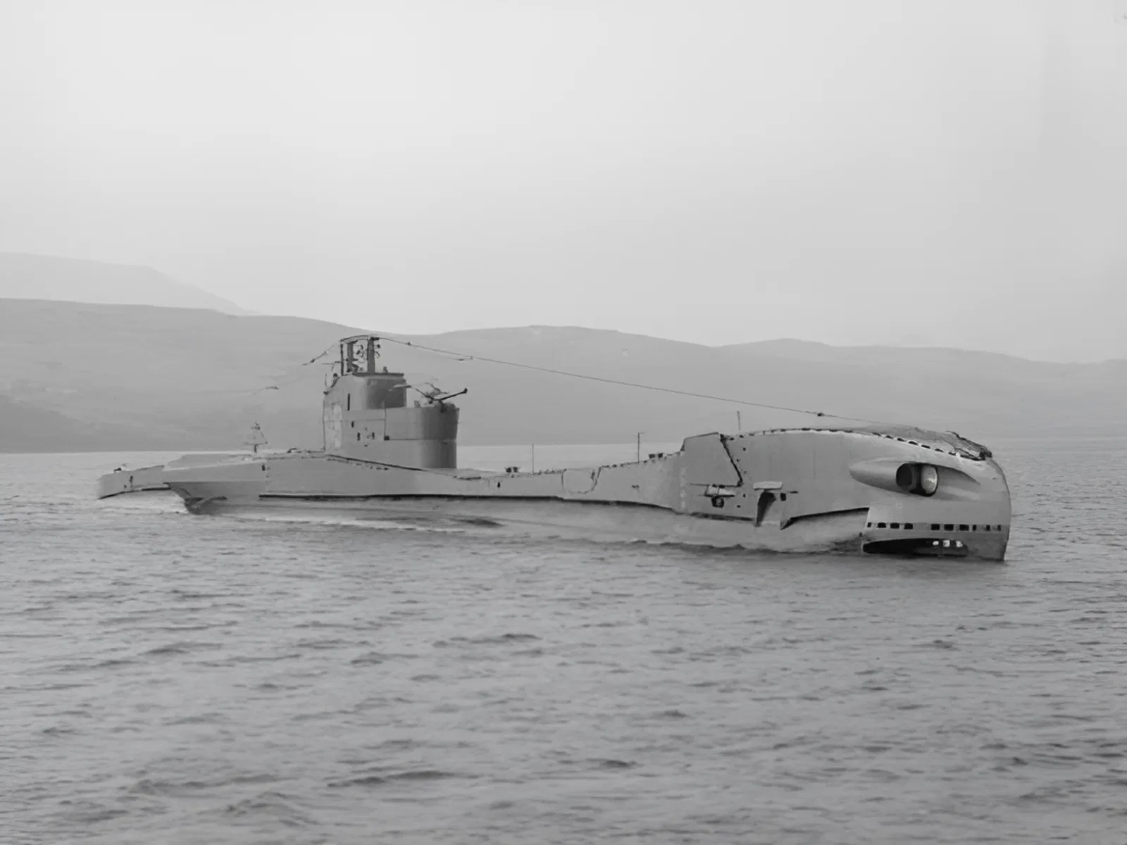 Во время проведения испытаний затонула подводная лодка «Тетис» Во время проведения испытаний затонула подводная лодка «Тетис»
