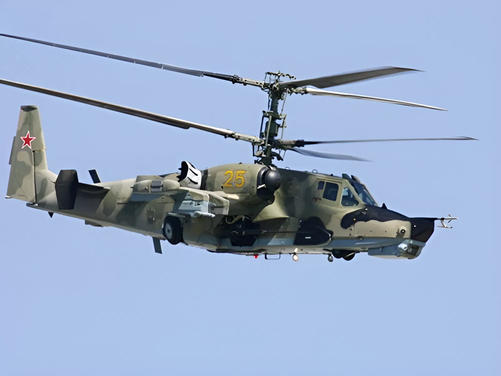 Поднялся в воздух опытный образец боевого вертолета «Ка-50» — «Черная акула» Поднялся в воздух опытный образец боевого вертолета «Ка-50» — «Черная акула»