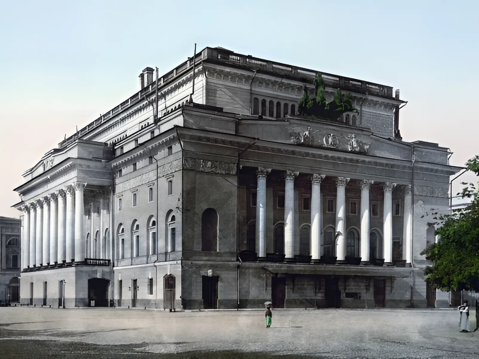 Учрежден Русский театр в Санкт-Петербурге (ныне – Александринский театр) Учрежден Русский театр в Санкт-Петербурге (ныне – Александринский театр)
