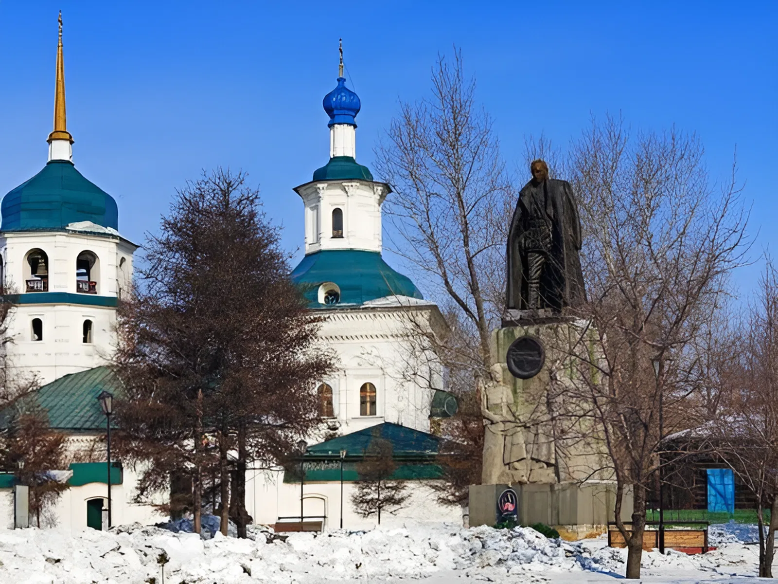 В Иркутске состоялось торжественное открытие памятника адмиралу Колчаку