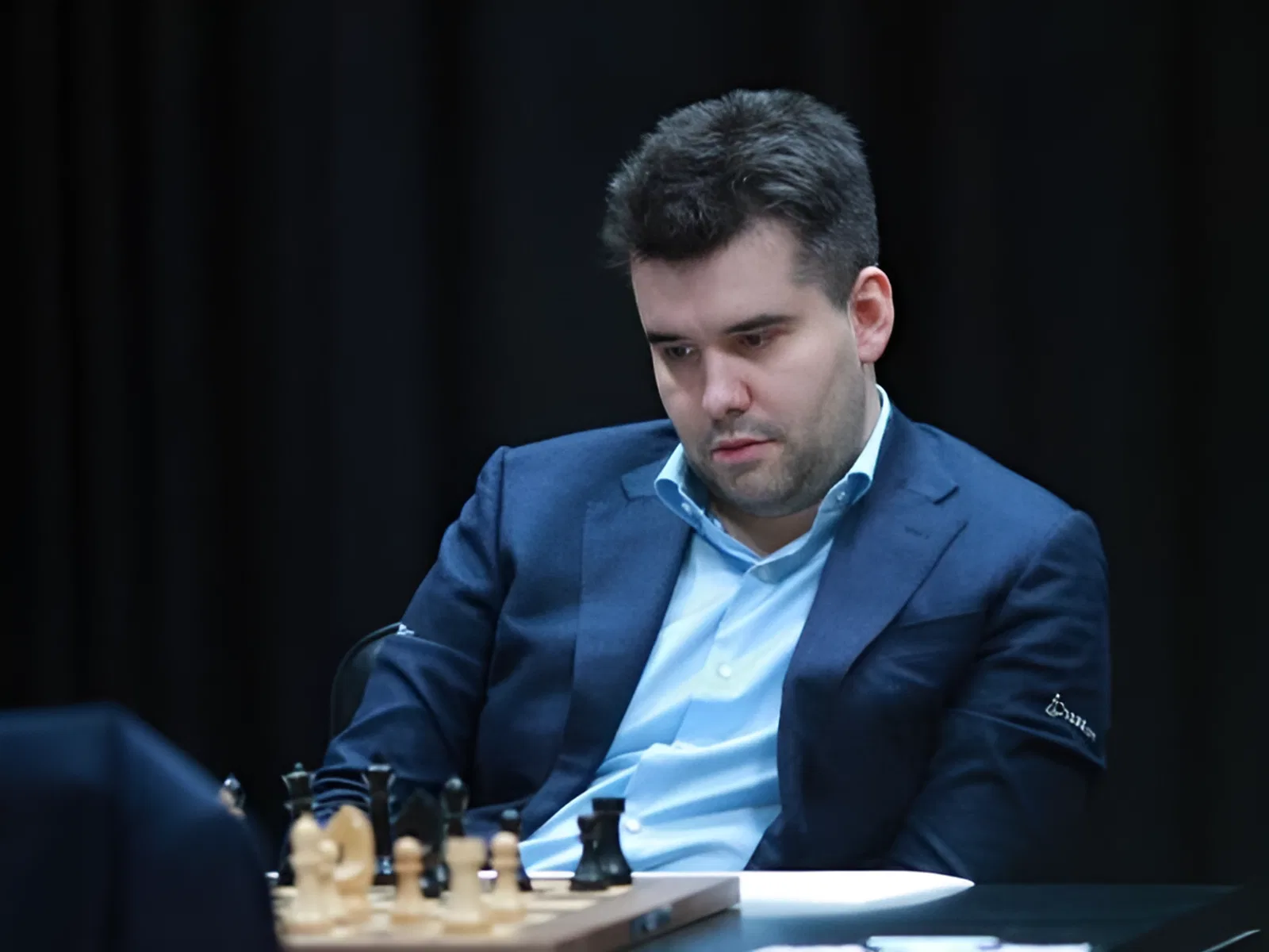 Школьник Ян Непомнящий стал чемпионом мира по шахматам среди юниоров Школьник Ян Непомнящий стал чемпионом мира по шахматам среди юниоров
