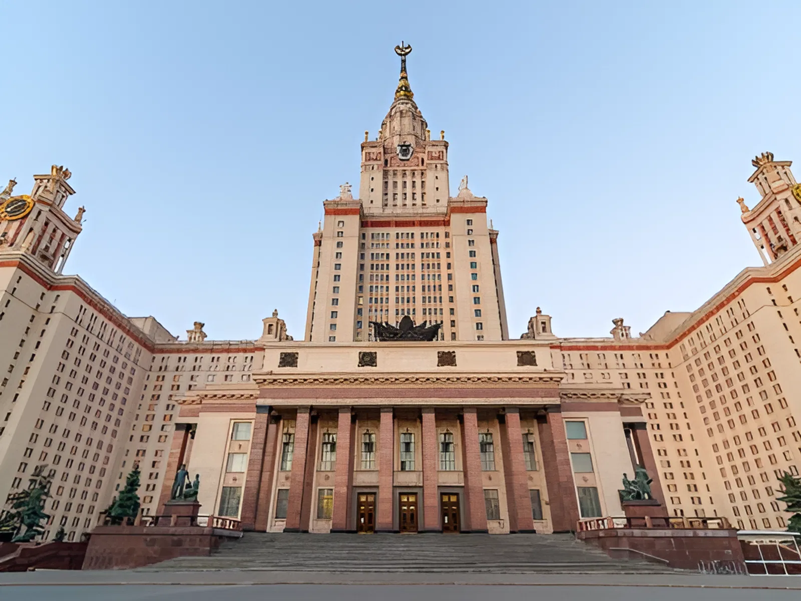 Состоялось торжественное открытие Московского университета (сегодня — МГУ имени М.В. Ломоносова) Состоялось торжественное открытие Московского университета (сегодня — МГУ имени М.В. Ломоносова)
