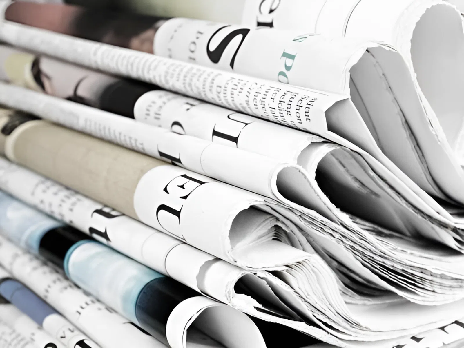 Во Франции вышла газета под названием La Gazette, и вскоре слово «газета» вошло во все европейские языки Во Франции вышла газета под названием La Gazette, и вскоре слово «газета» вошло во все европейские языки