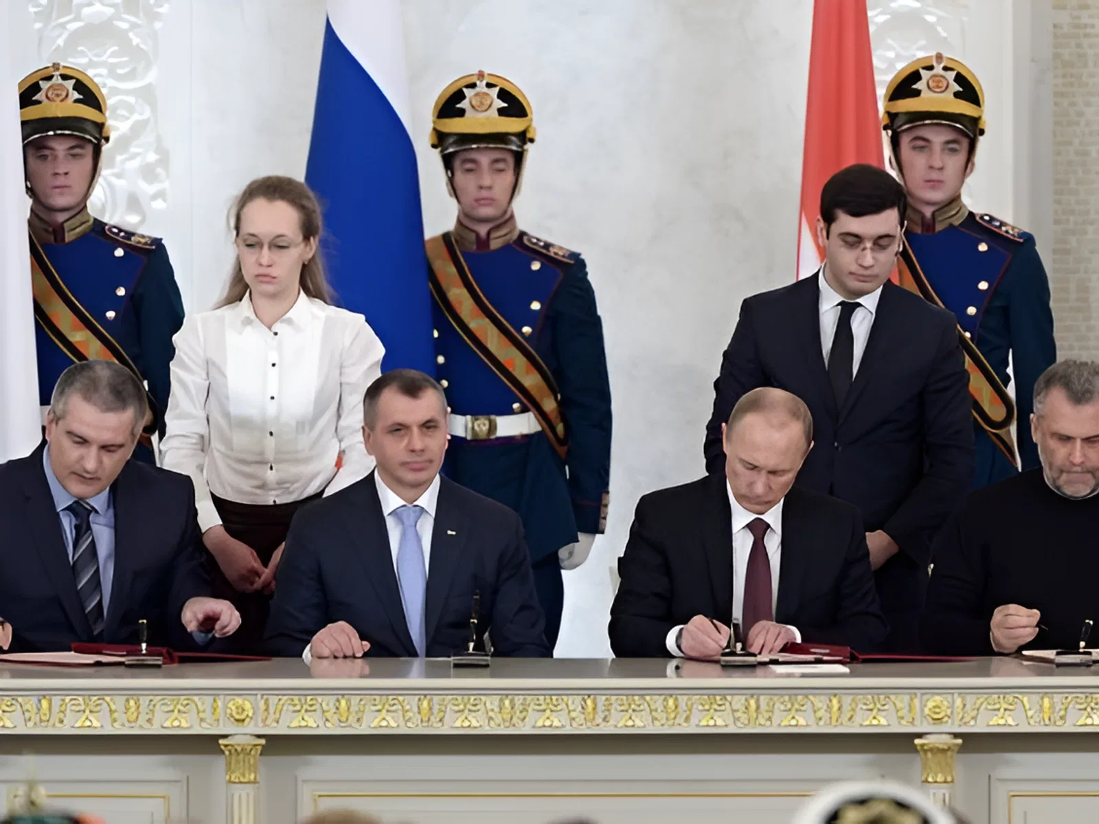 Крым вошел в состав России