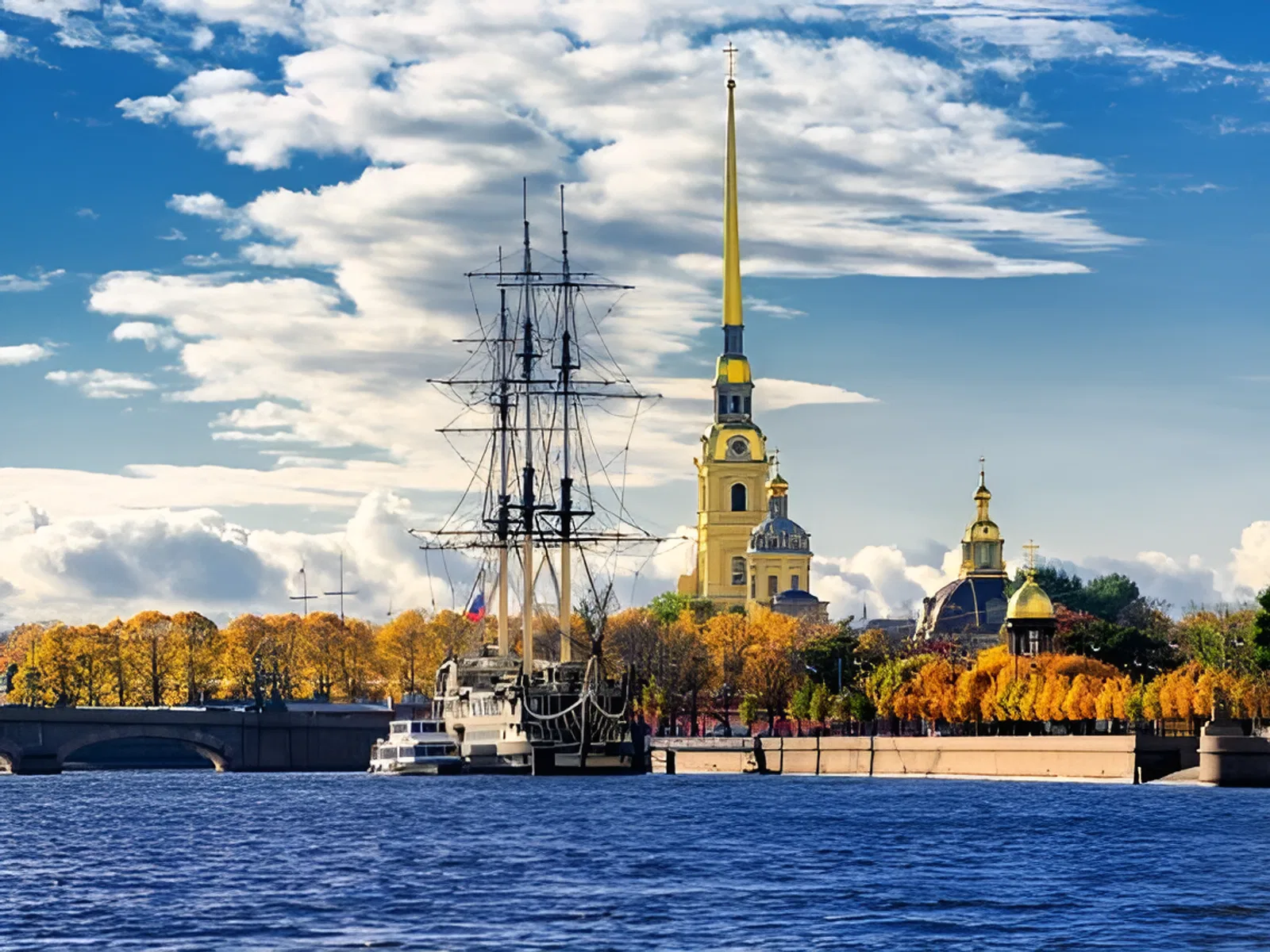 Санкт-Петербург переименован в Петроград