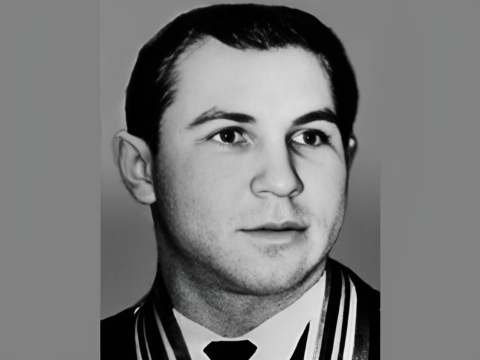 Валерий Попенченко (26 августа 1937 - 15 февраля 1975), советский боксер, олимпийский чемпион, Заслуженный мастер спорта СССР Валерий Попенченко (26 августа 1937 - 15 февраля 1975), советский боксер, олимпийский чемпион, Заслуженный мастер спорта СССР