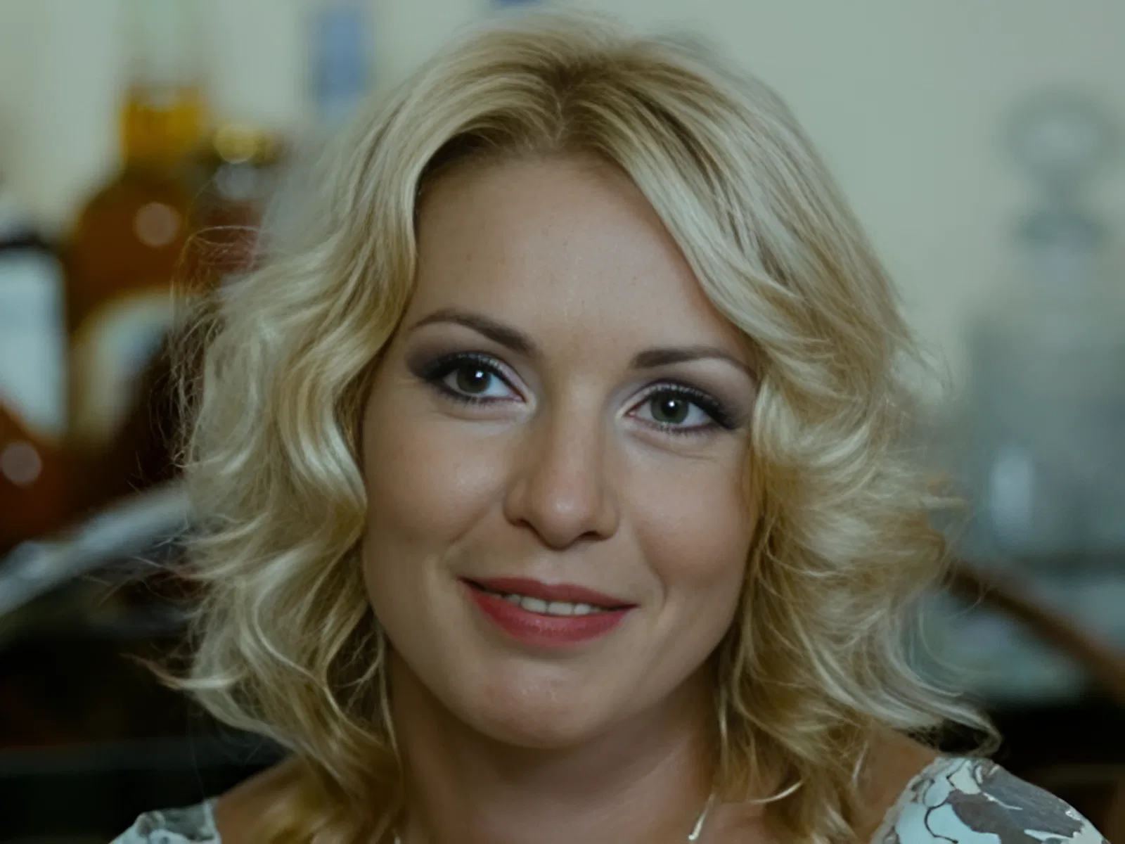 Ирина Лобачева (р.18 февраля 1973), российская фигуристка, тренер, призер Олимпийских игр