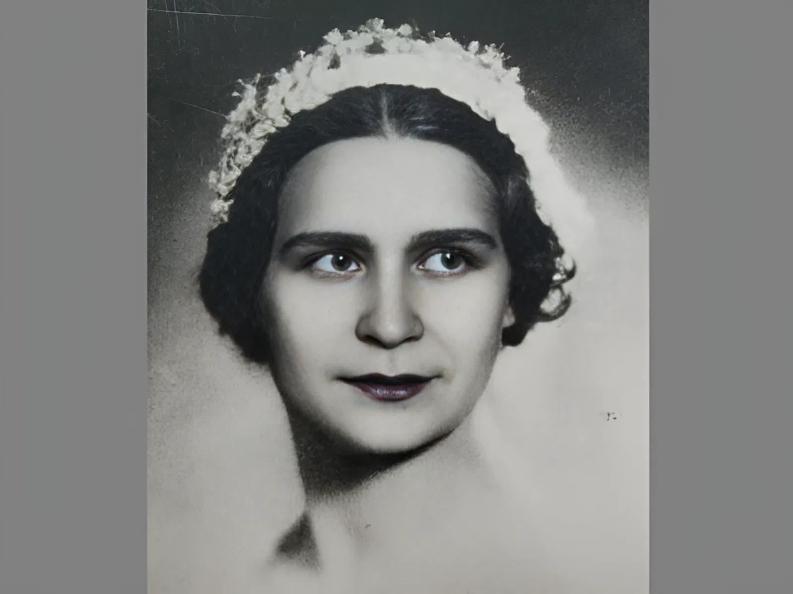 Марина Семенова (12 июня 1908 - 9 июня 2010), советская балерина, балетмейстер, Народная артистка СССР Марина Семенова (12 июня 1908 - 9 июня 2010), советская балерина, балетмейстер, Народная артистка СССР