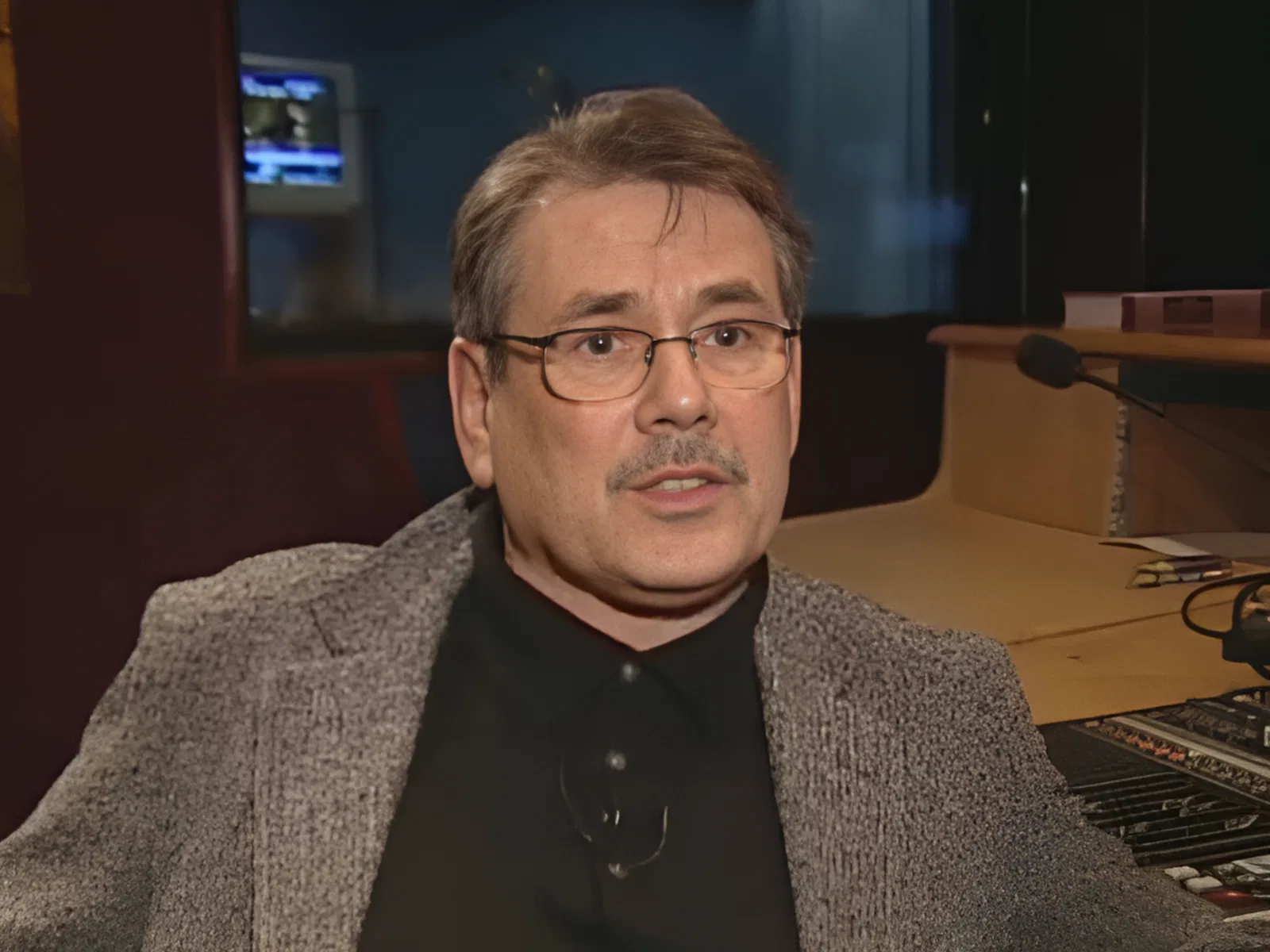 Павел Чухрай (р.14 октября 1946), советский и российский кинорежиссер, сценарист, Народный артист России