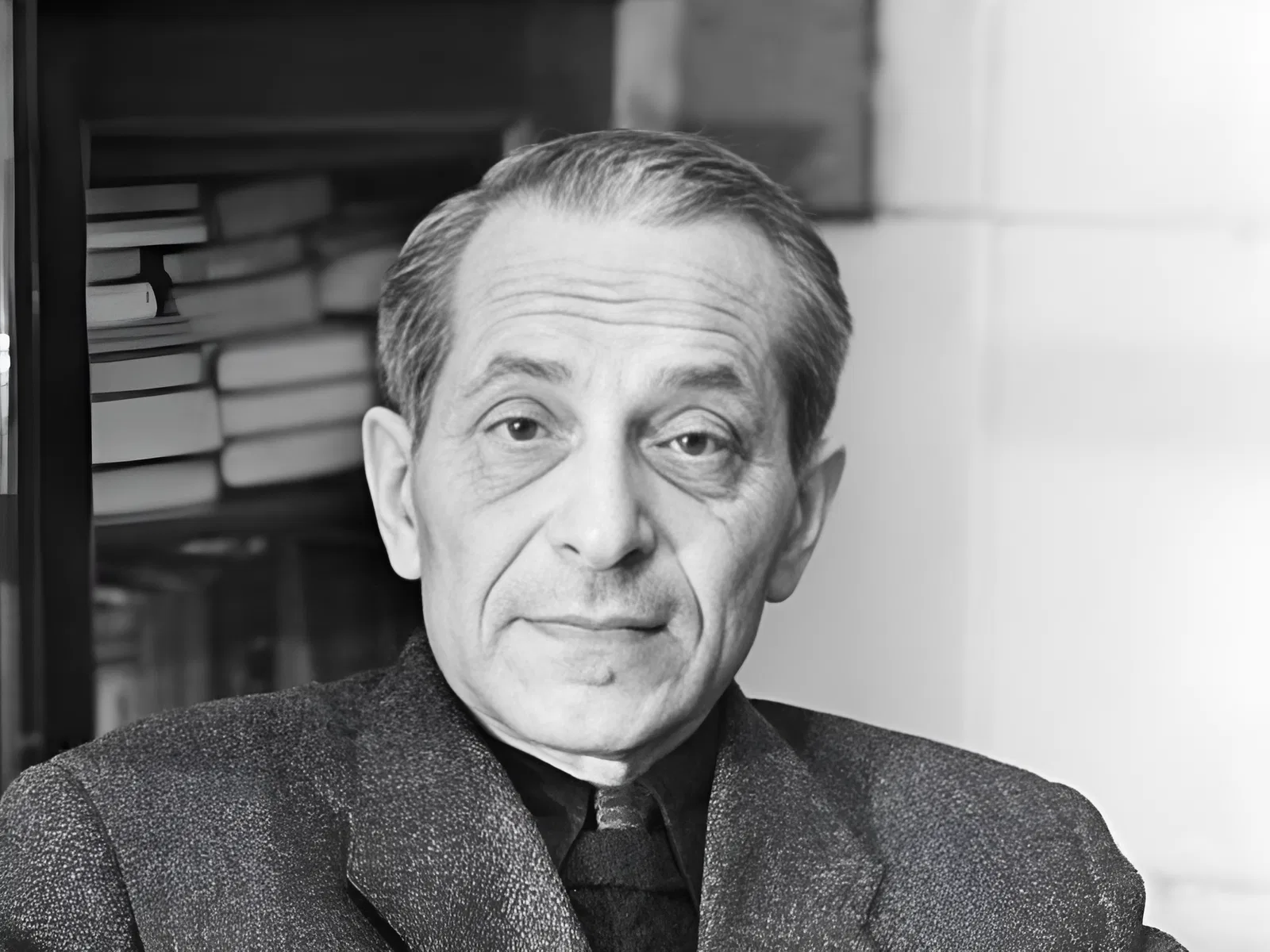 Михаил Зощенко (10 августа 1894 - 22 июля 1958), русский и советский писатель Михаил Зощенко (10 августа 1894 - 22 июля 1958), русский и советский писатель