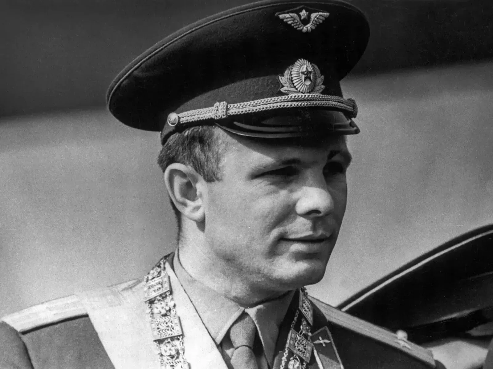 Лётчик-космонавт СССР Герой Советского Союза Ю. Гагарин Фото Б. Ярославцев. 1967 год. Главархив Москвы