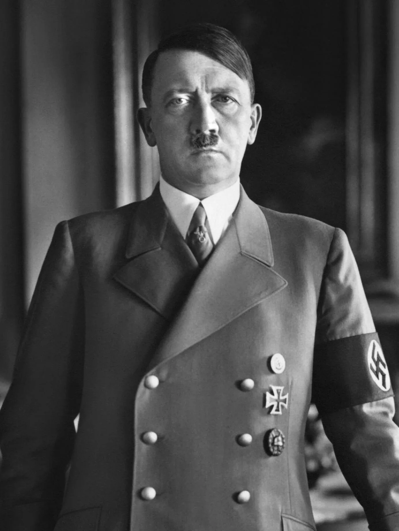 Портрет Адольфа Гитлера работы Генриха Гофмана 1938 год. Фотограф Генрих Гофман