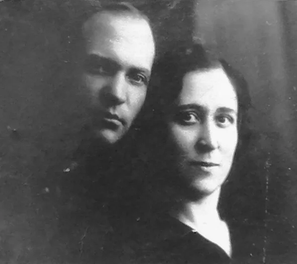 Лизюков с женой Анастасией Кузьминичной, 1930-е годы. 1930. Неизвестеннеизвестен