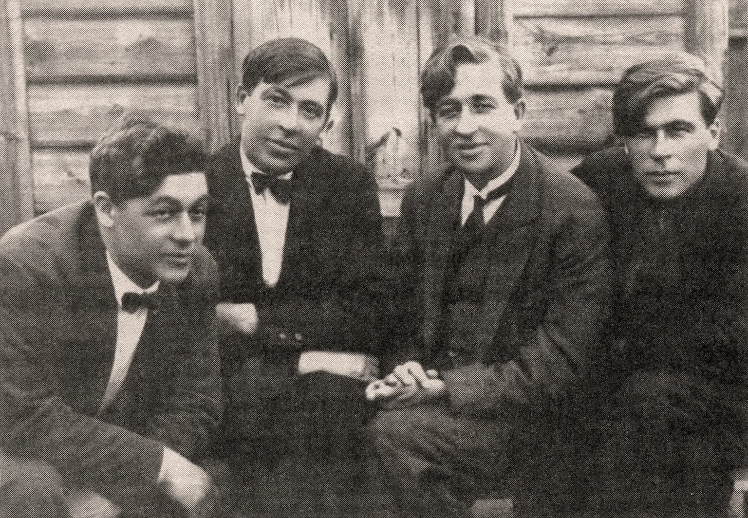 1925. Посетитель музея