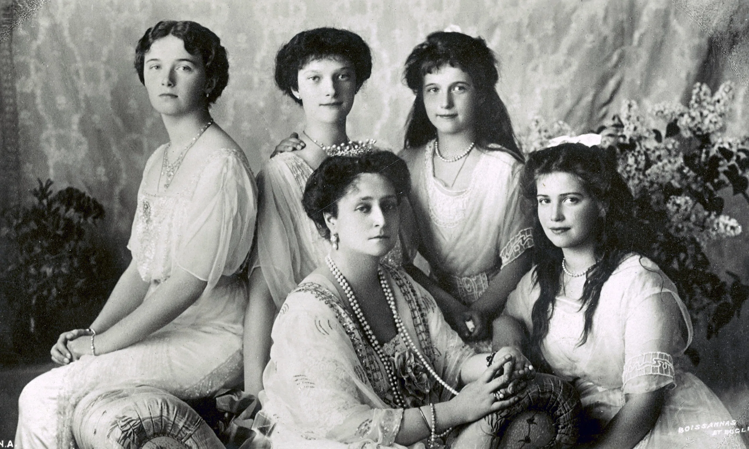 Парадный портрет императрицы 1913. Ателье «Боассон и Эгглер», Санкт-Петербург, Невский проспект, 24