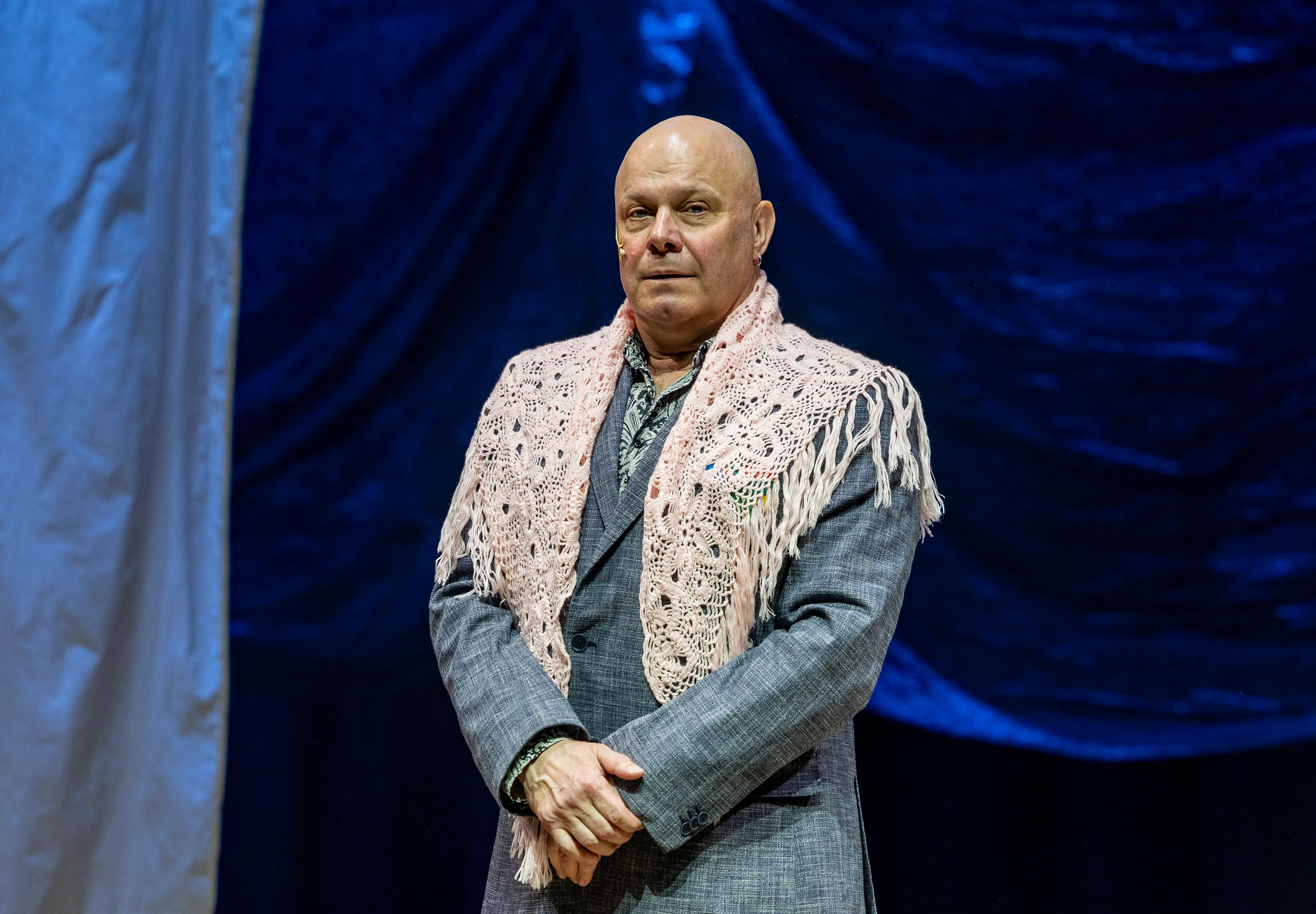 Алексей Кортнев в спектакле «Чемодан» В спектакле «Чемодан» по произведениям Довлатова, Израиль