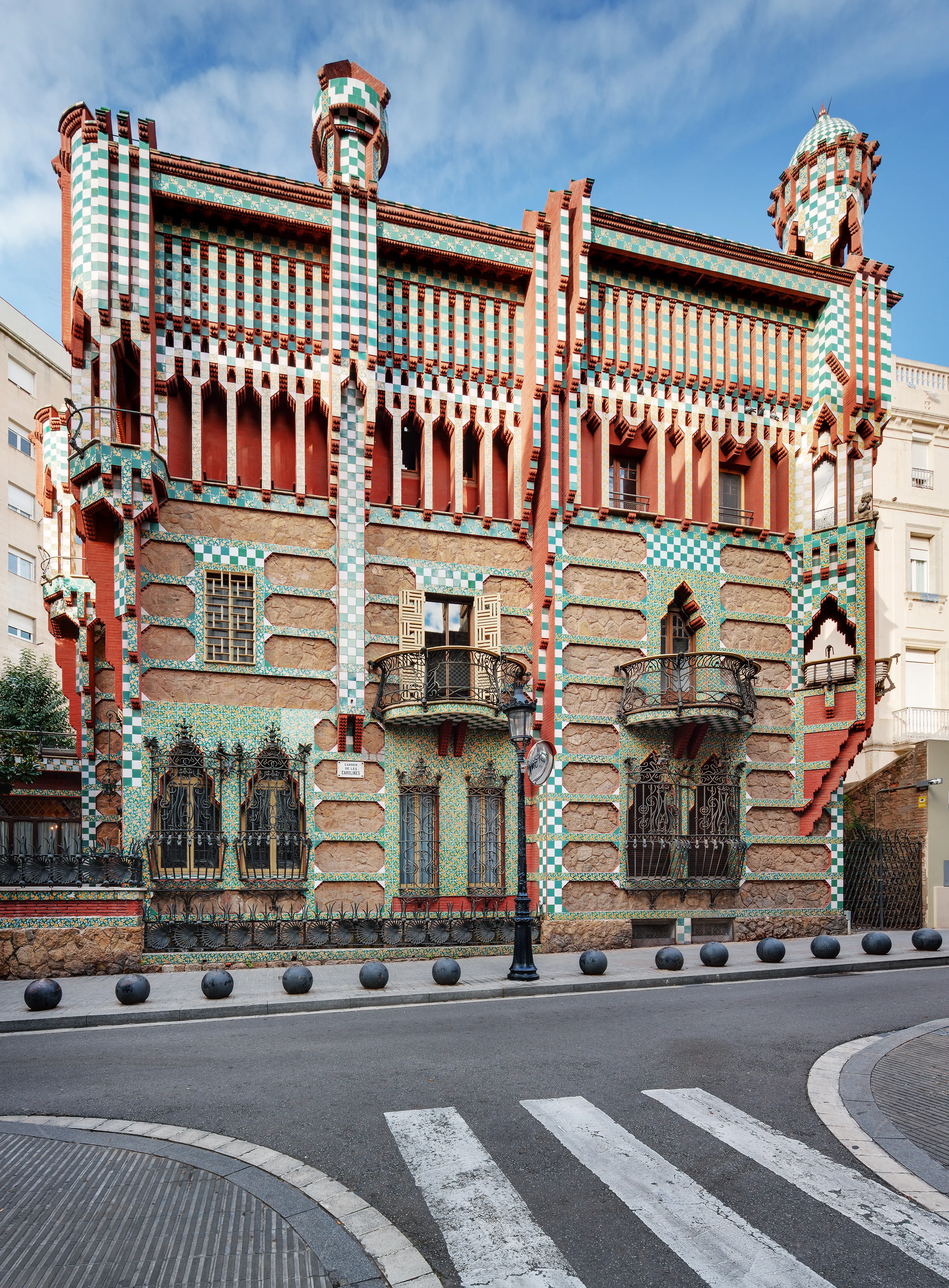 Дом Висенс, Барселона Постройка Антонио Гауди, 1883–1888