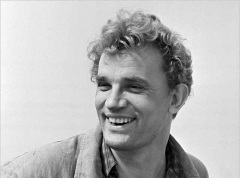 Евгений Урбанский (27 февраля 1932 - 5 ноября 1965) , советский актер театра и кино, Заслуженный артист РСФСР Евгений Урбанский (27 февраля 1932 - 5 ноября 1965) , советский актер театра и кино, Заслуженный артист РСФСР
