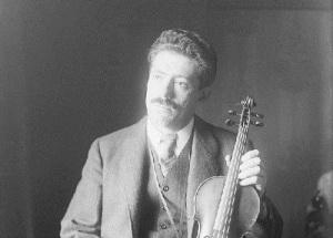 Фриц Крейслер (2 февраля 1875 - 29 января 1962) , австро-американский скрипач и композитор Фриц Крейслер (2 февраля 1875 - 29 января 1962) , австро-американский скрипач и композитор