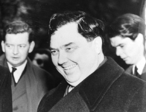 Георгий Маленков (8 января 1902 - 14 января 1988) , советский государственный и партийный деятель Георгий Маленков (8 января 1902 - 14 января 1988) , советский государственный и партийный деятель