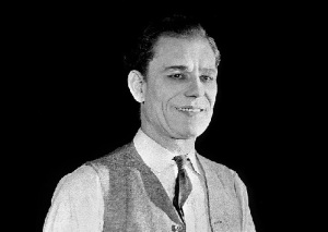 Лон Чейни (1 апреля 1883 - 26 августа 1930) , американский актер немого кино Лон Чейни (1 апреля 1883 - 26 августа 1930) , американский актер немого кино