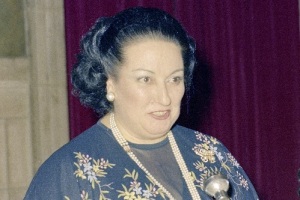 Монсеррат Кабалье (12 апреля 1933 - 6 октября 2018) , испанская оперная певица (сопрано) Монсеррат Кабалье (12 апреля 1933 - 6 октября 2018) , испанская оперная певица (сопрано)