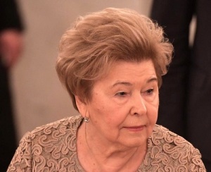 Наина Ельцина (р.14 марта 1932) , российский общественный деятель, первая леди России (1991-1999) Наина Ельцина (р.14 марта 1932) , российский общественный деятель, первая леди России (1991-1999)