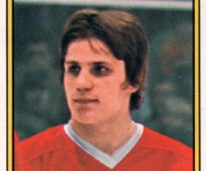 Сергей Макаров (р.19 июня 1958) , советский и российский хоккеист, двукратный олимпийский чемпион Сергей Макаров (р.19 июня 1958) , советский и российский хоккеист, двукратный олимпийский чемпион