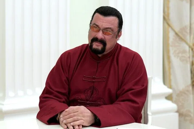 Стивен Сигал