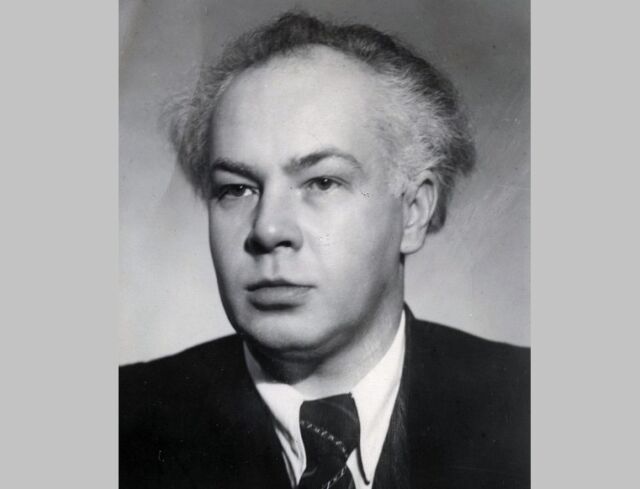 Владимир Серов